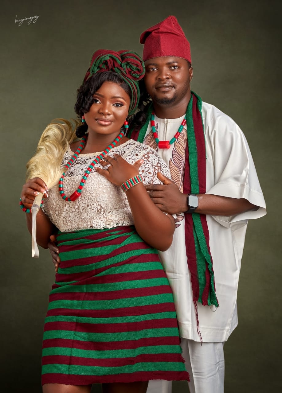 Esther and Daniel in their formal portrait